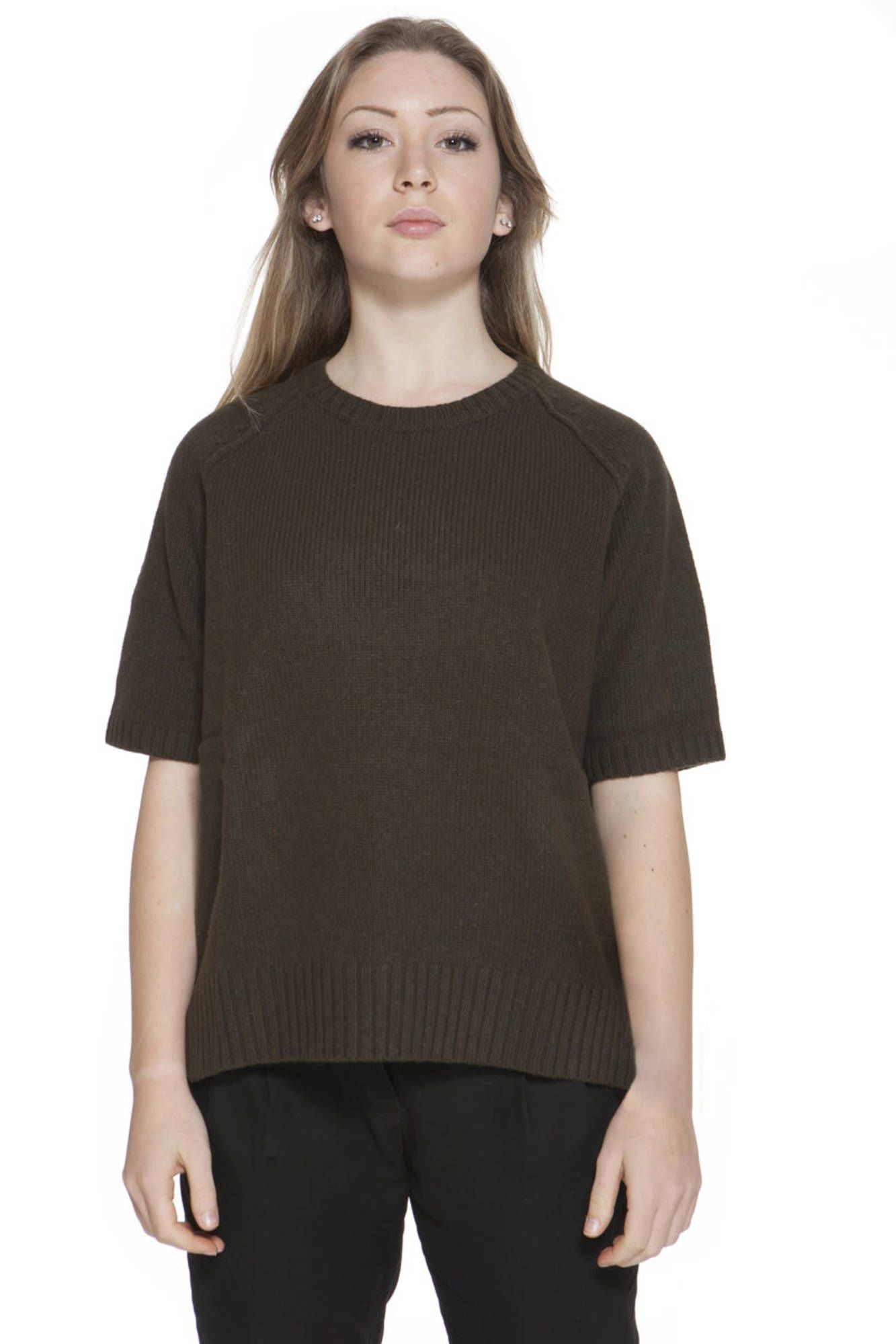 T-Shirt GANT (Verde Escuro) – T-Shirt Feminina Casual e Minimalista